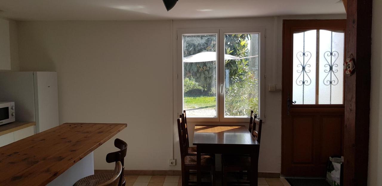 Petite Maison Refaite A Neuf Dans Mas Du 19Eme Siecle Arles Dış mekan fotoğraf